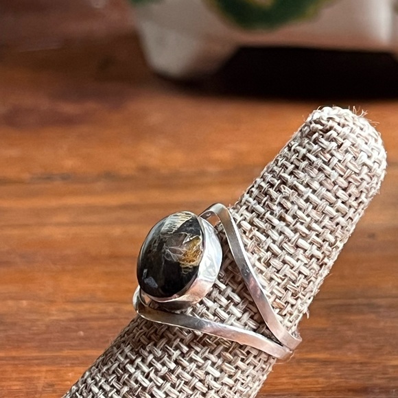 Hand-crafted mid-century pietersite exotic stone set in sterling silver!  💕 - Picture 5 of 8